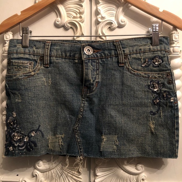 Duchess Dresses & Skirts - Vintage Y2K Denim embellished skirt